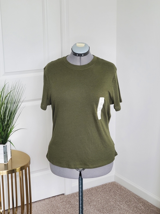 a new day Tops - A New Day Women's T-shirt, Green (Size M)